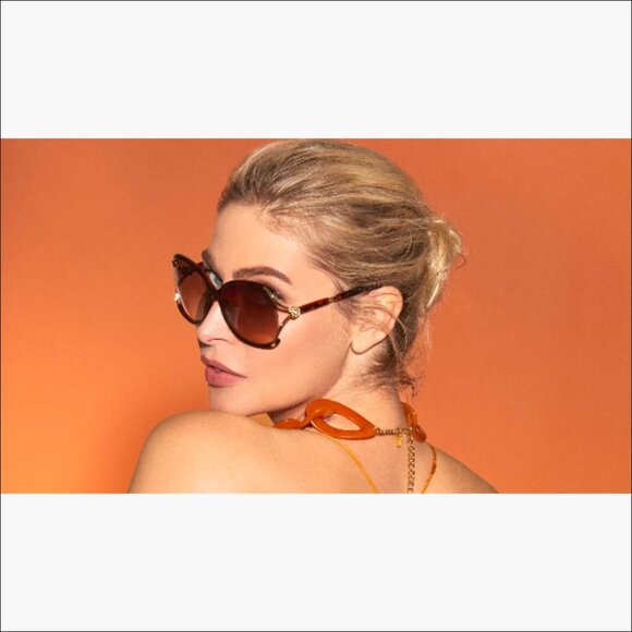 Plastic Cat Eye Sunglasses with UV Protection and Case